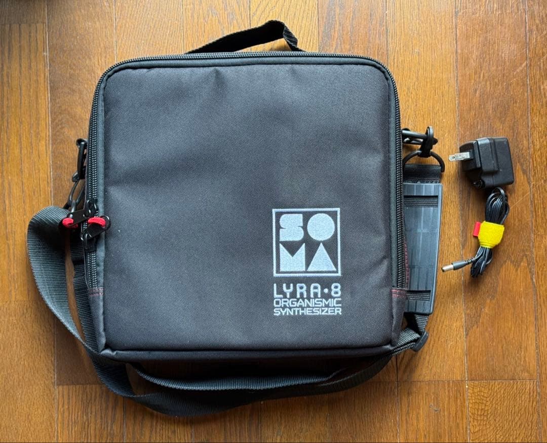 SOMA / LYRA-8 キャリングケース付き