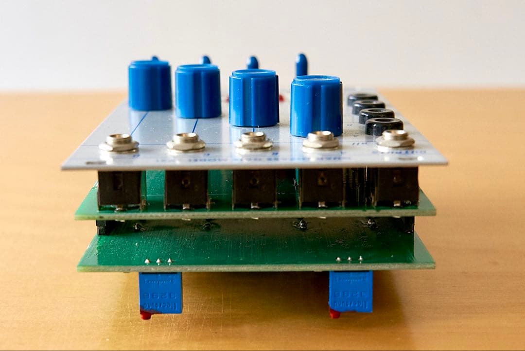 鍵盤楽器 Buchla / T292 Quad Lopass Gate