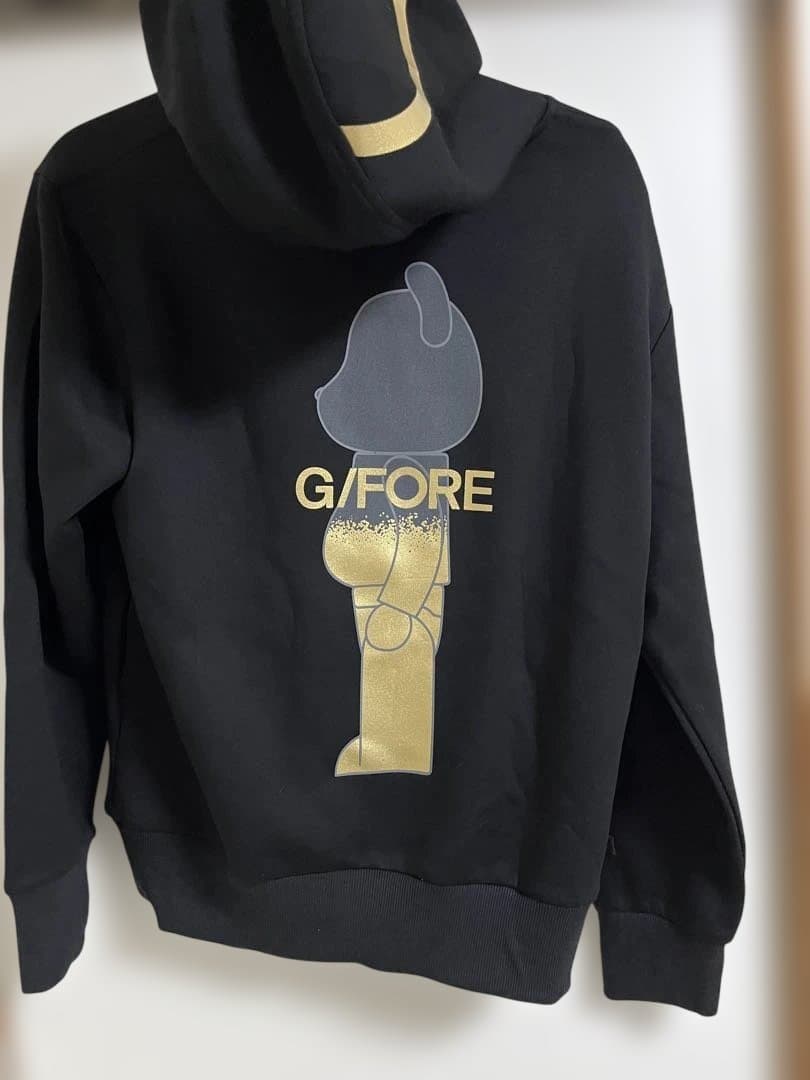 G/FORE ジーフォア パーカー 黒 金 ベアブリック風デザイン