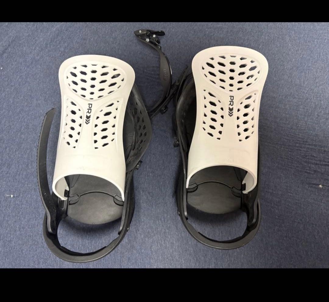 FLUX スノーボードビンディング ホワイト/ブラックMサイズ