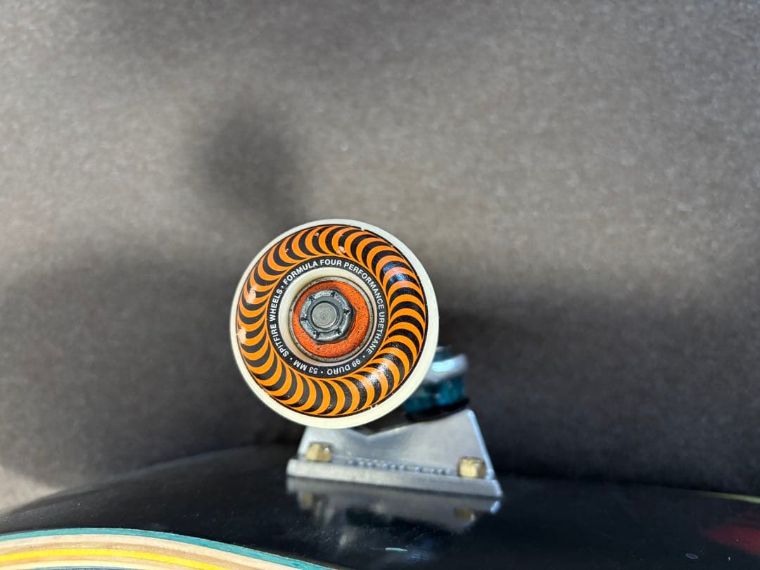 Fucking Awesome スケートボード デッキ