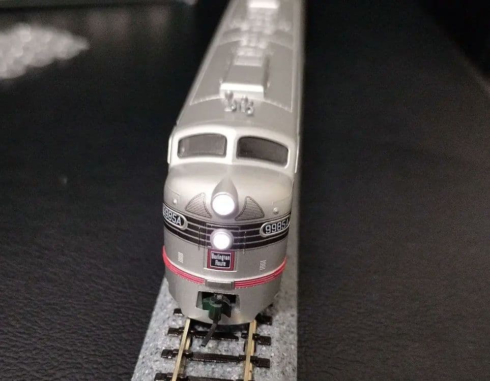 EMD E8/9 A CB&Q 2両セット