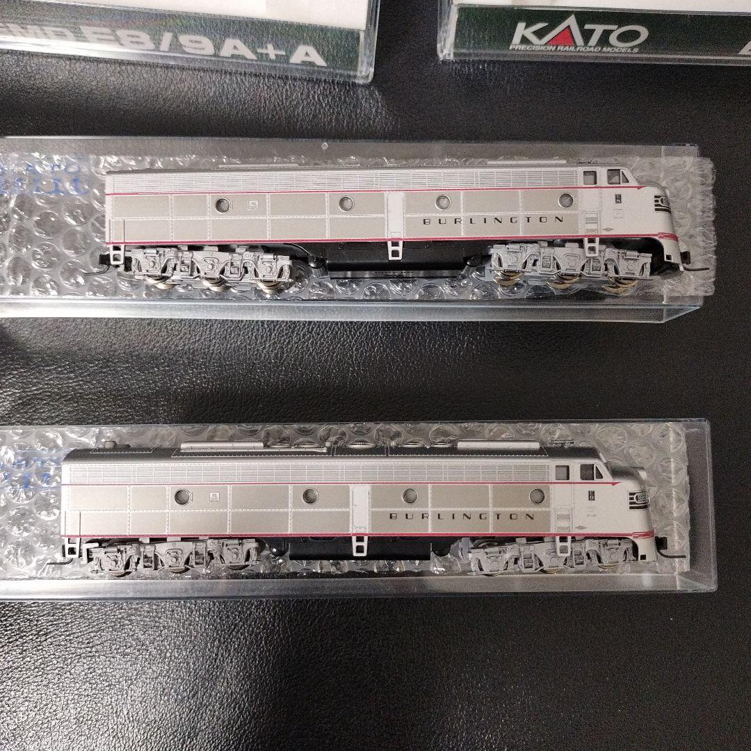 EMD E8/9 A CB&Q 2両セット