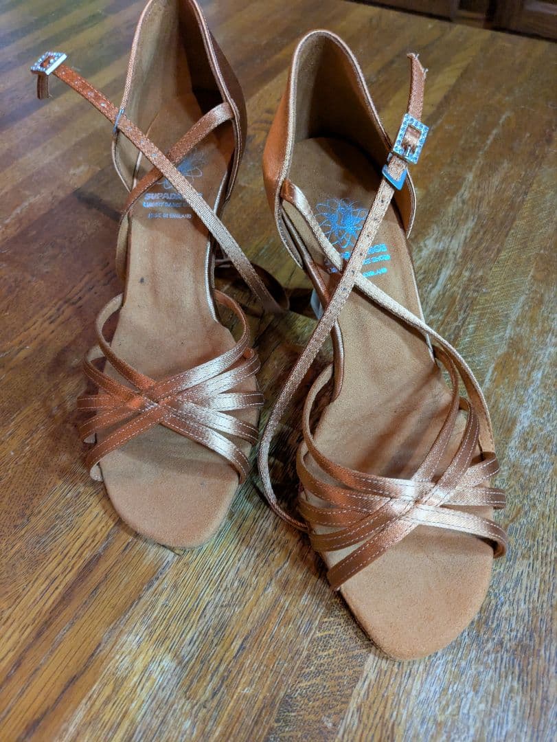 スーパーダンスラテンダンスシューズ