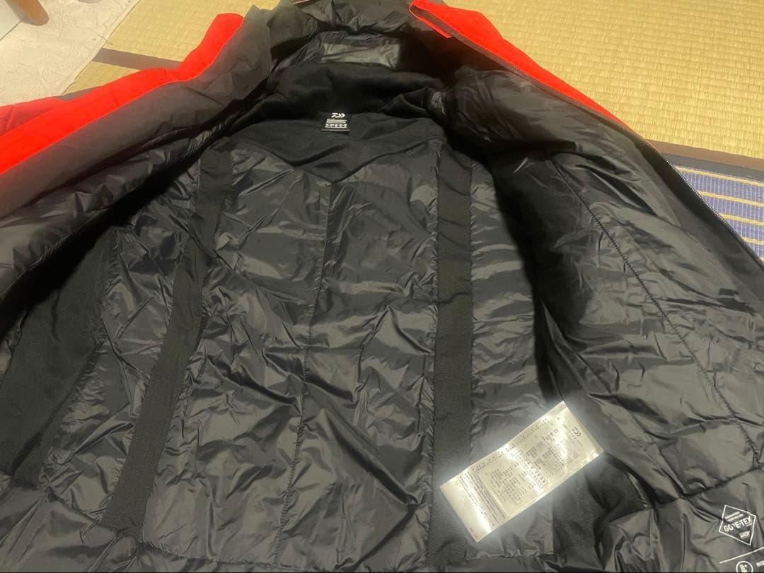 未使用　ダイワ　DW-1122 ゴアテックスプロダクト ウィンタースーツ L