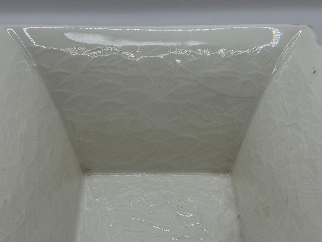 時代　白磁　魚紋角鉢　送料込み260120