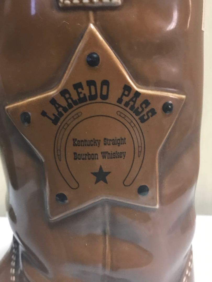 カウボーイブーツ型陶器ボトル （ラレドパス）750mlミニボトル２本おまけ