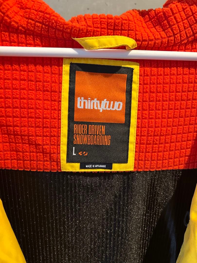 Thirtytwo スノーボードジャケットL 耐水圧20000mm