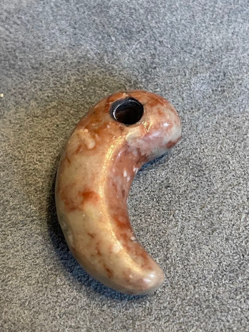 古墳時代　勾玉　管玉　堆積岩　碧玉製管玉　滑石