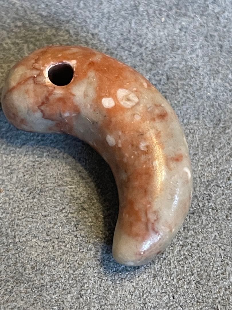 古墳時代　勾玉　管玉　堆積岩　碧玉製管玉　滑石