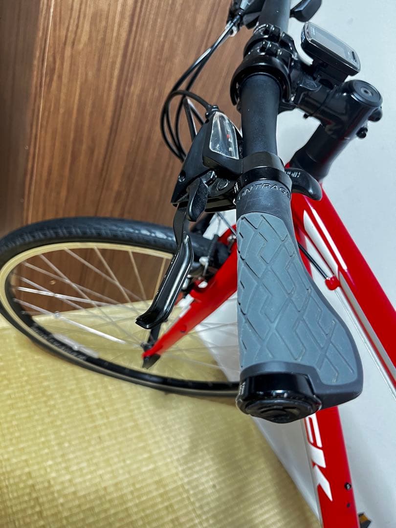 Trek FX2 2018年モデル Sサイズ165〜175cm京都近く手渡し