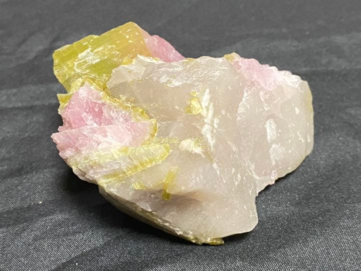 トルマリン　136g