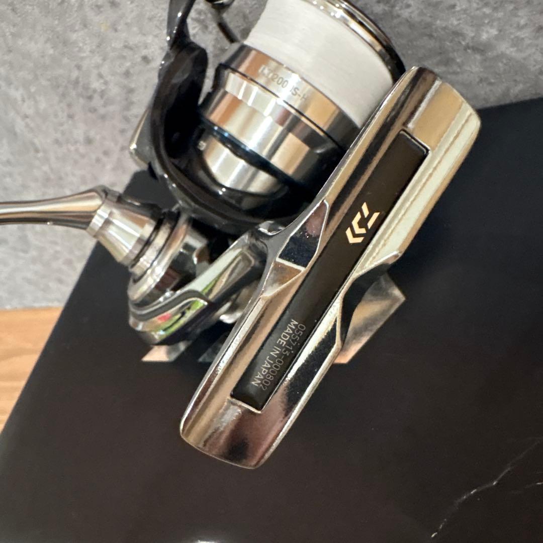 Daiwa Exist LT 2000S-H スピニングリール　イグジスト 18