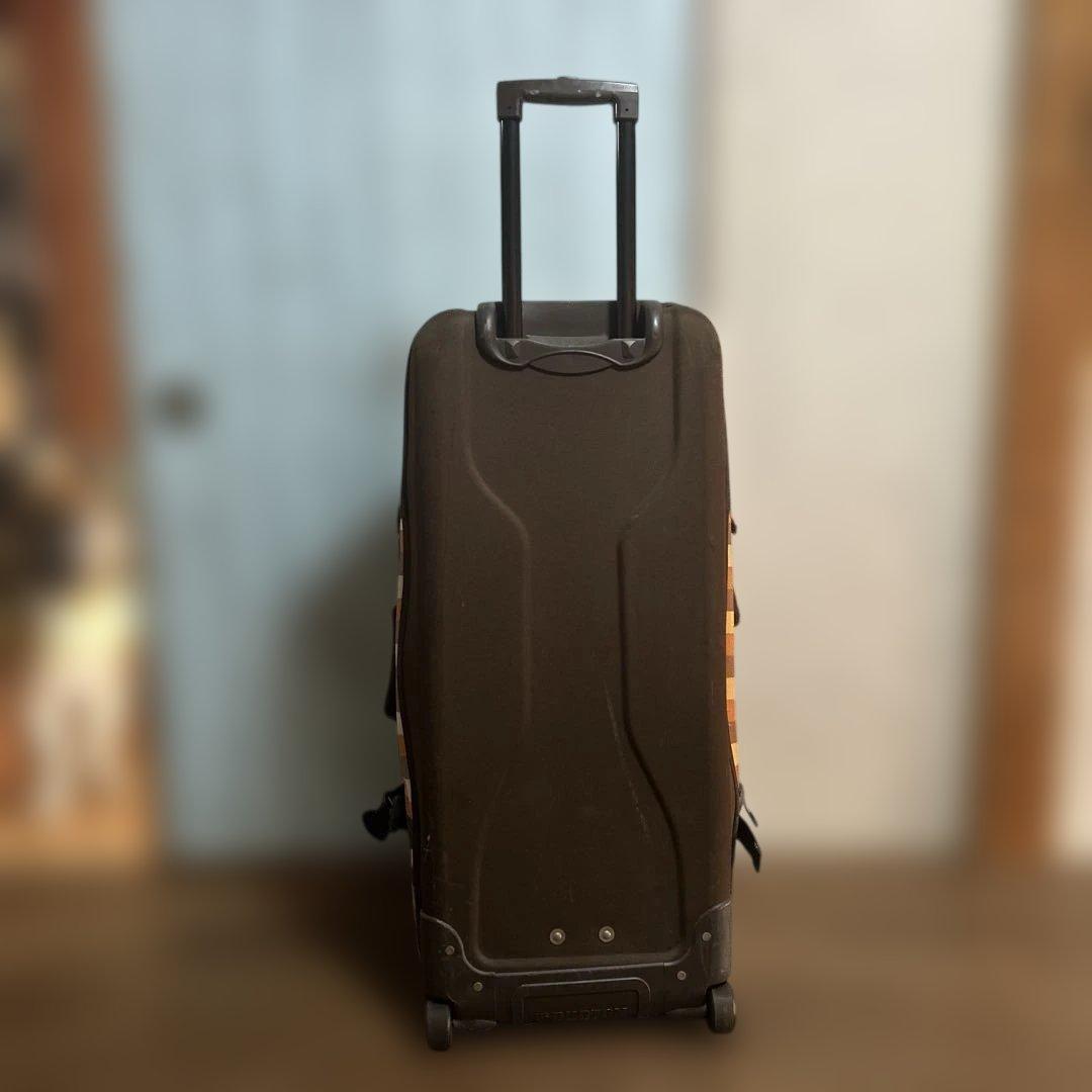 BURTON 大型キャリーバック　大容量　ソフトケース