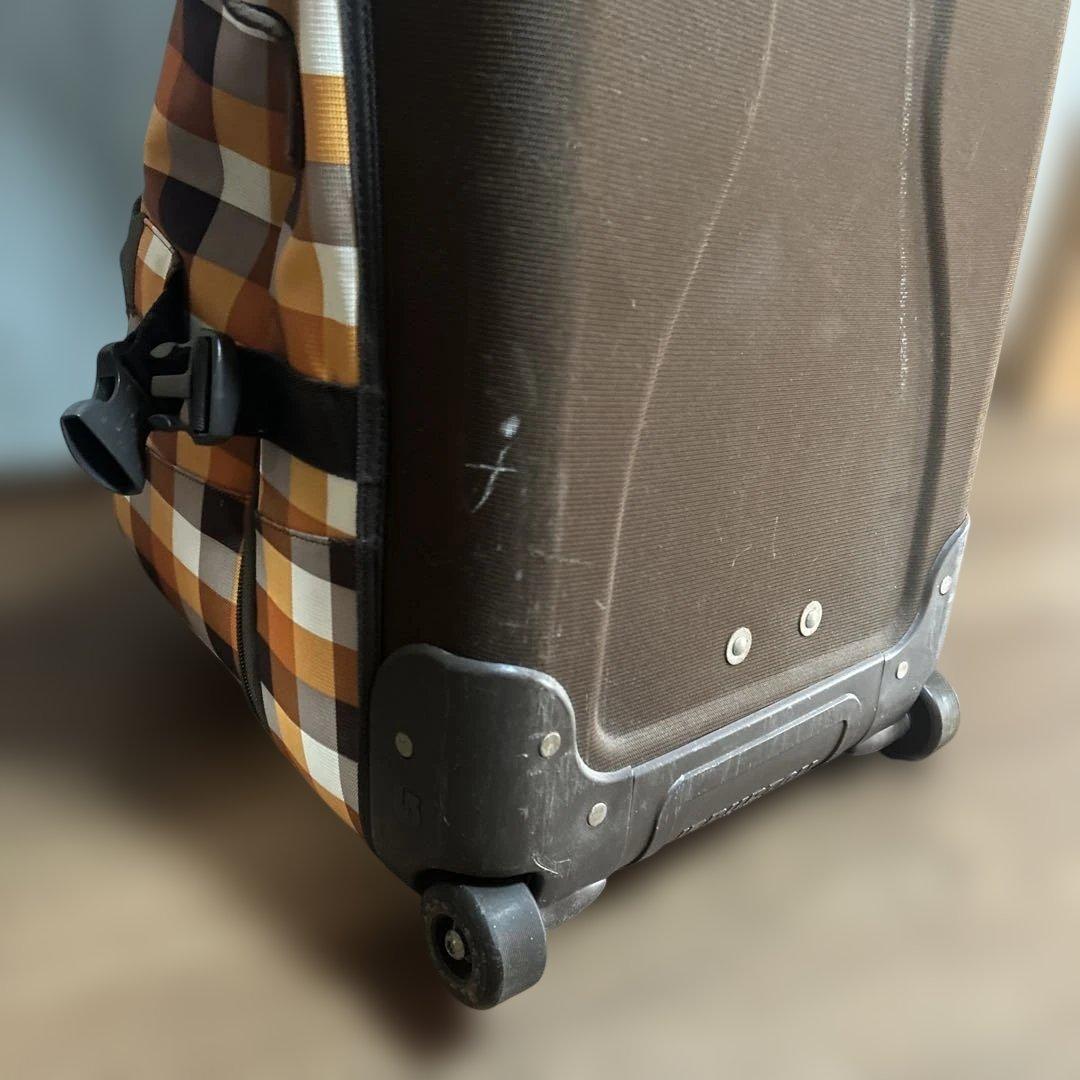 BURTON 大型キャリーバック　大容量　ソフトケース