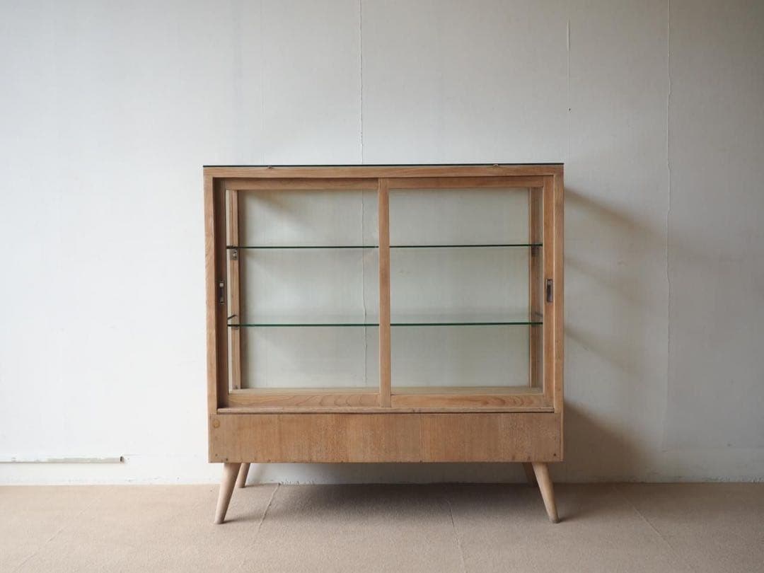 5面ガラスの木枠ショーケース