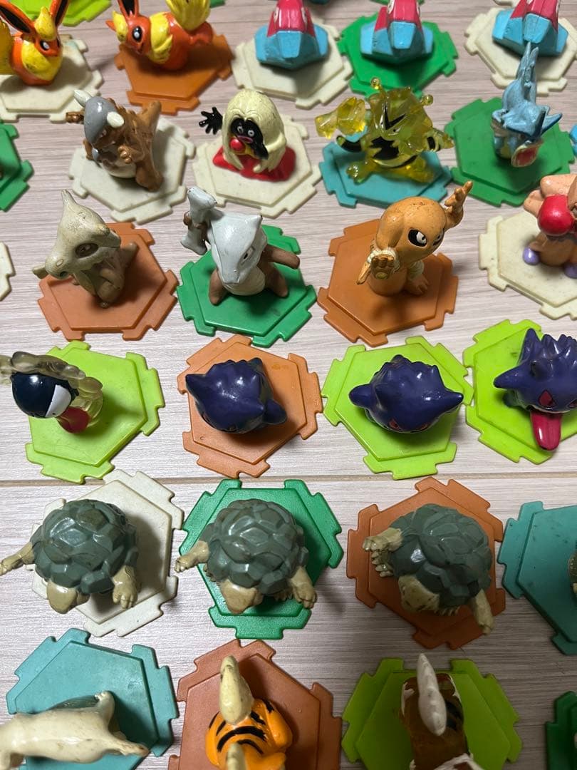 ポケモン フィギュア 台座　97体　まとめ売り