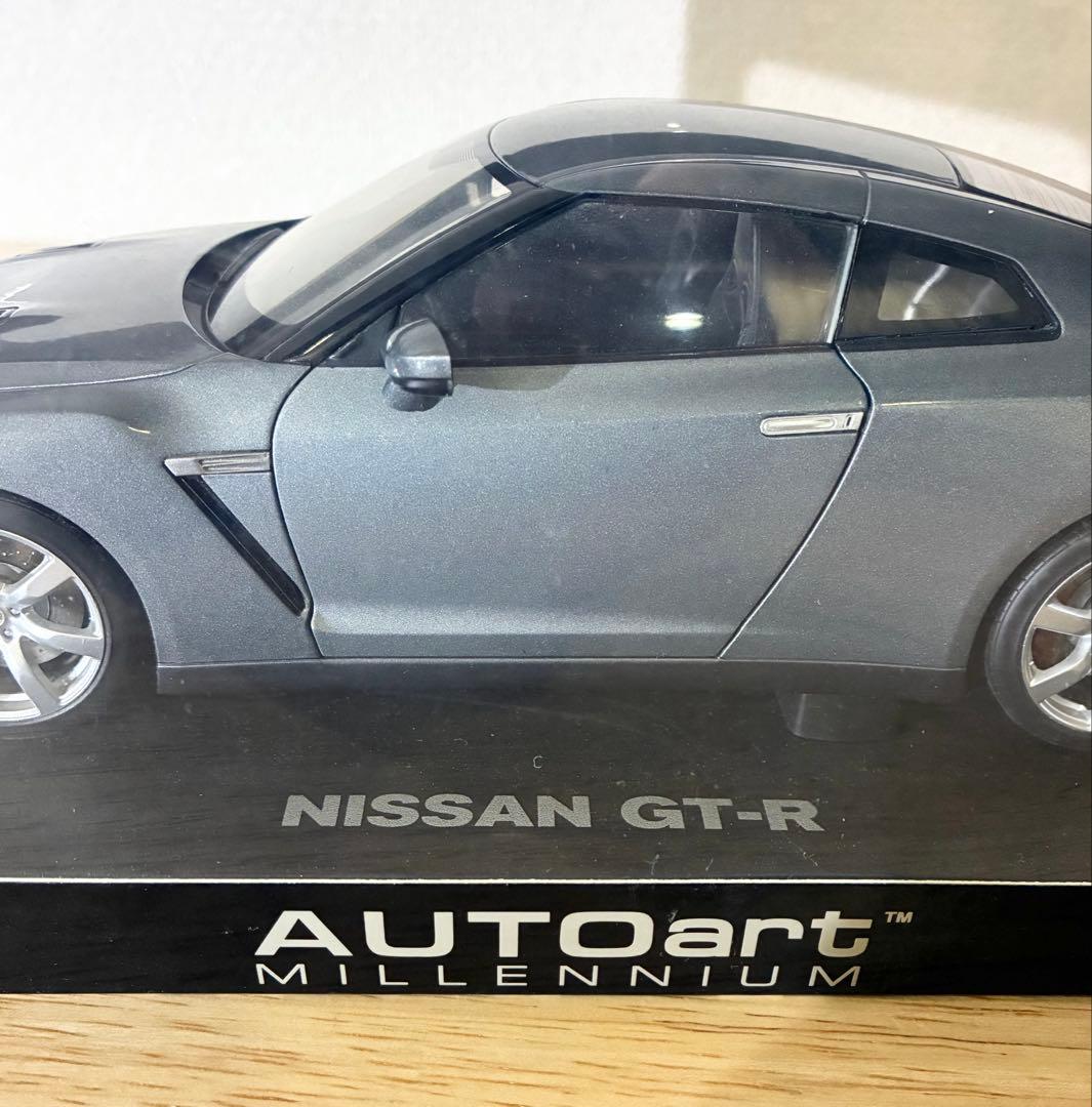 希少 1/18 日産 GT-R ダークメタルグレー オートアート ミレニアム