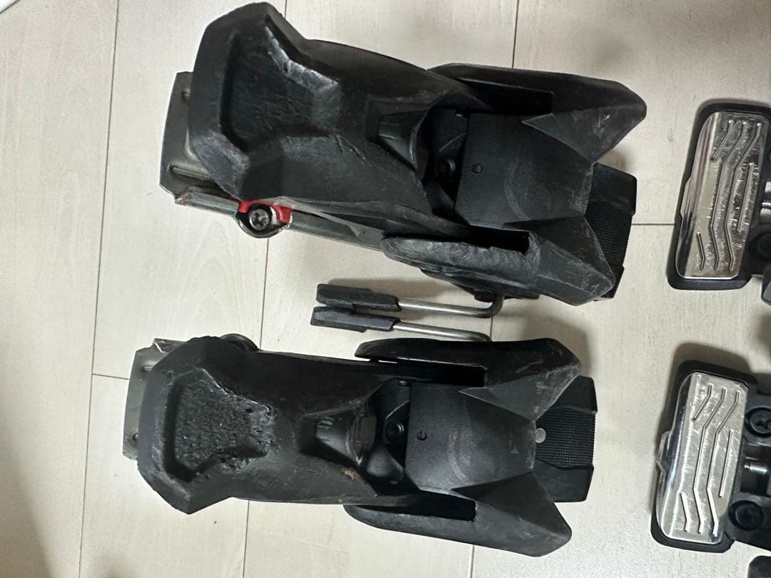 \"限定SALE\" Tyrolia ATTACK 16 チロリア