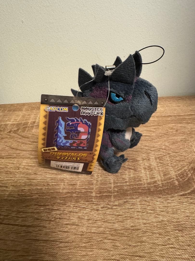 ディノバルド　ぬいぐるみ　マスコット