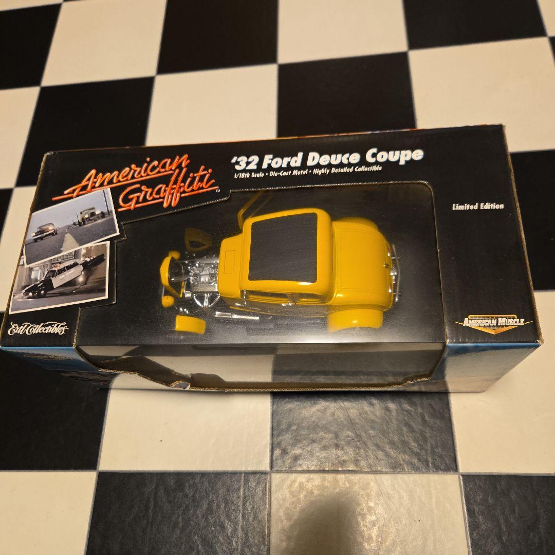 アメリカングラフィティ'32 フォードデュースクーペ　18分の1 新品未開封