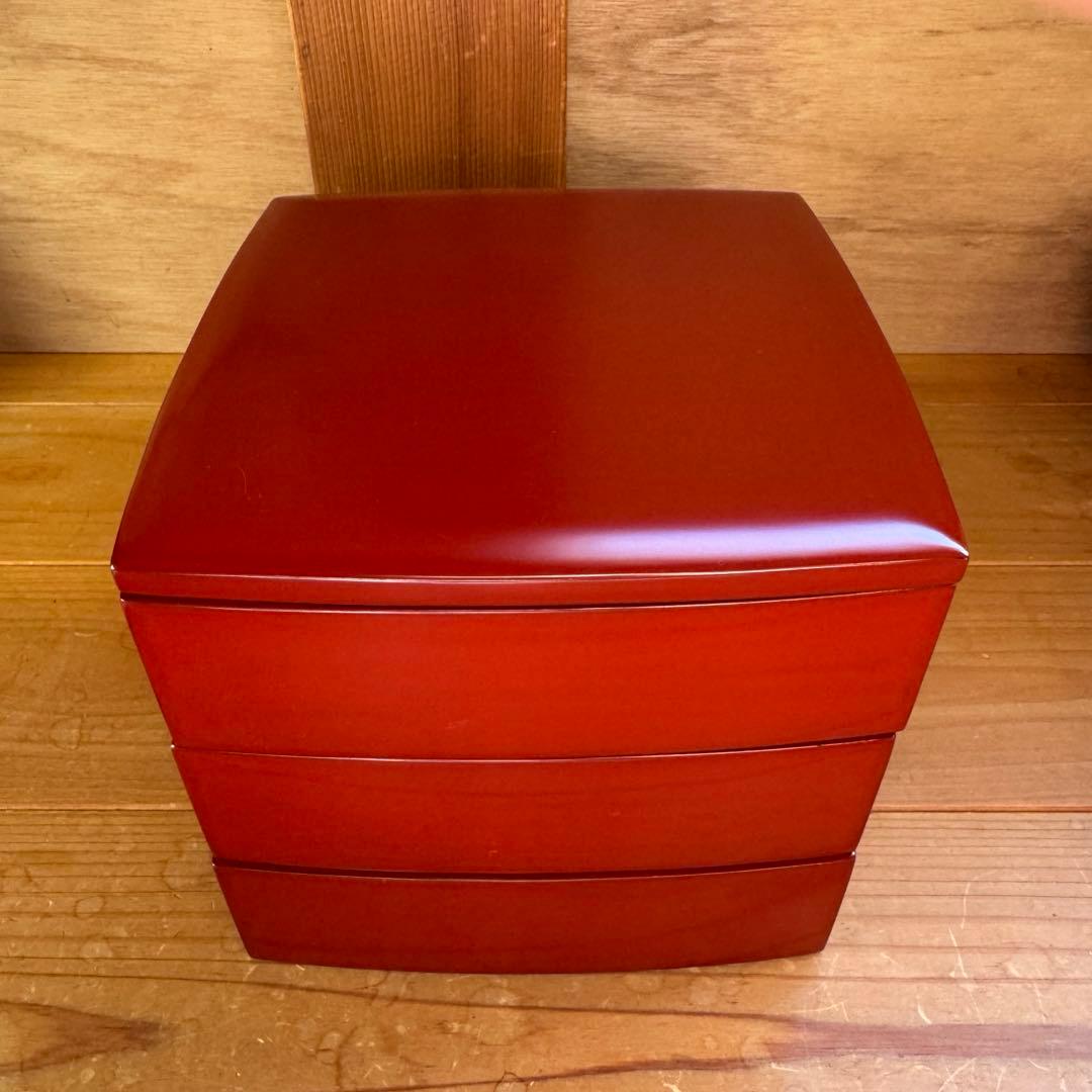 漆器製 赤色 3段重箱 四角形