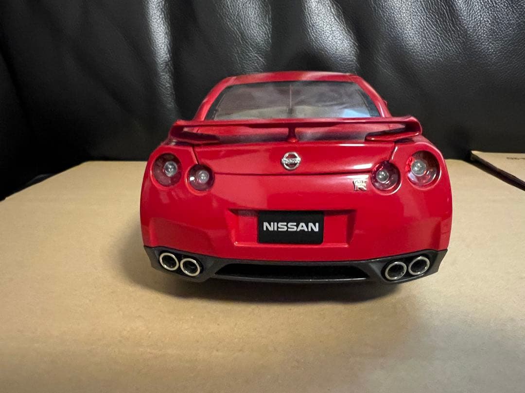 Nissan GT-R オートアート　1/18
