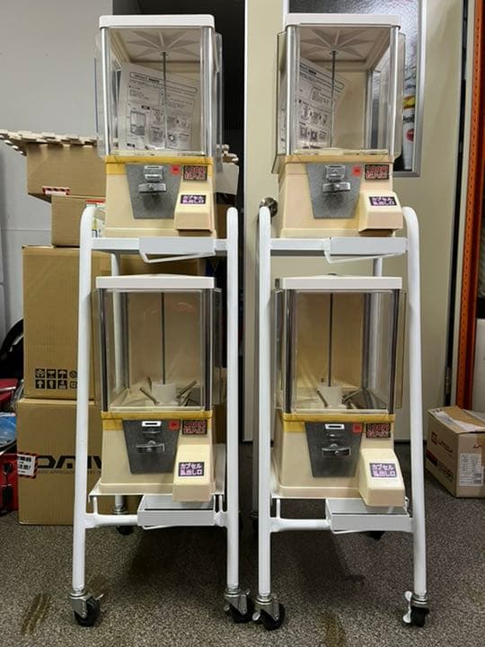 配達相談　ガチャコップ4台　九州長崎佐賀福岡山口熊本大分イベントガチャガチャ本体