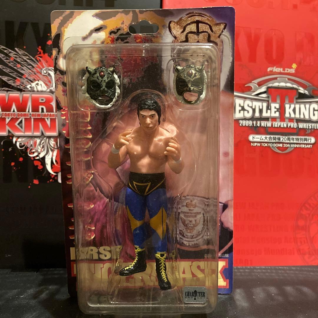 初代タイガーマスク　新日本プロレス　マスク2個付き　佐山聡