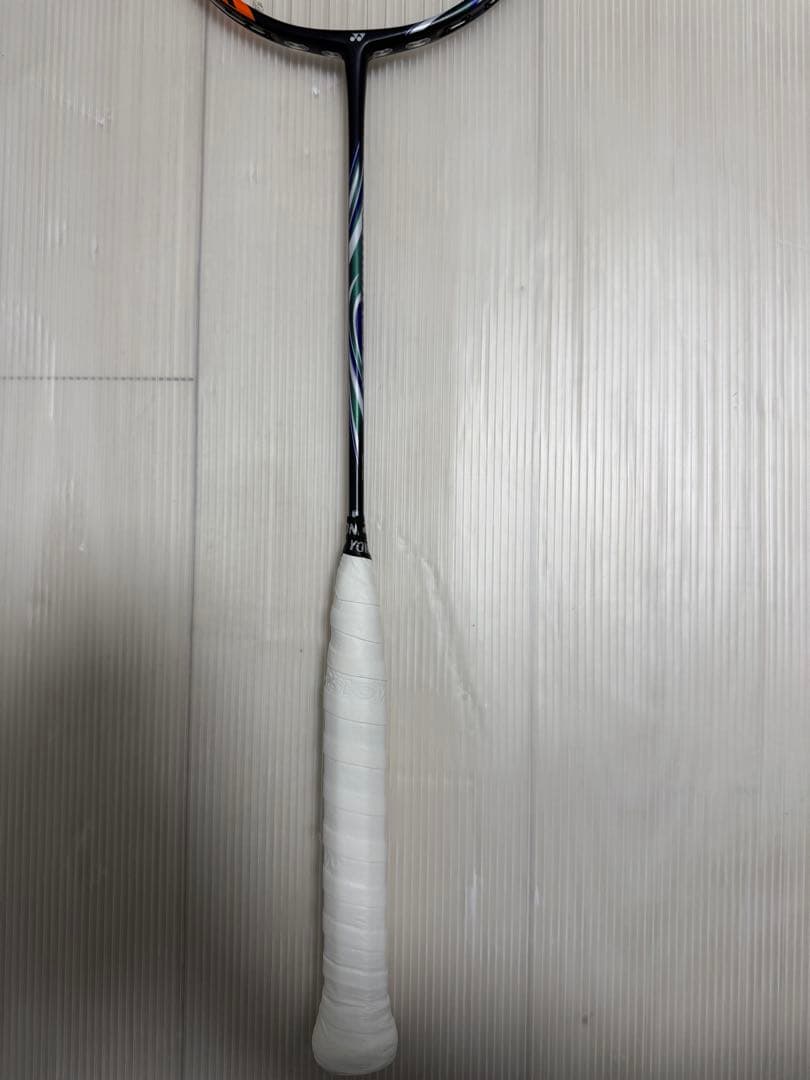 バドミントンラケット ストリング入り