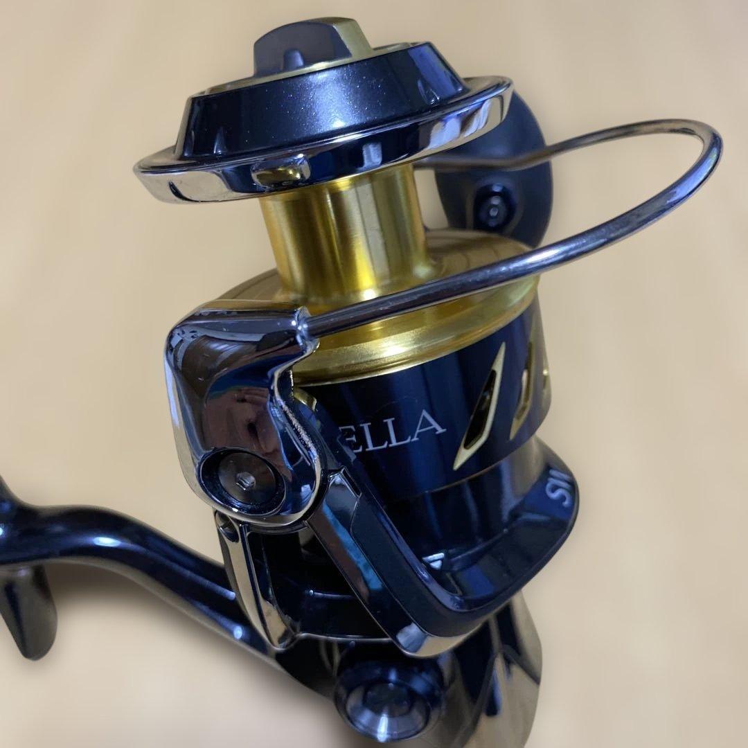 あお。13ステラSW 10000PG左巻き本体のみの出品です。