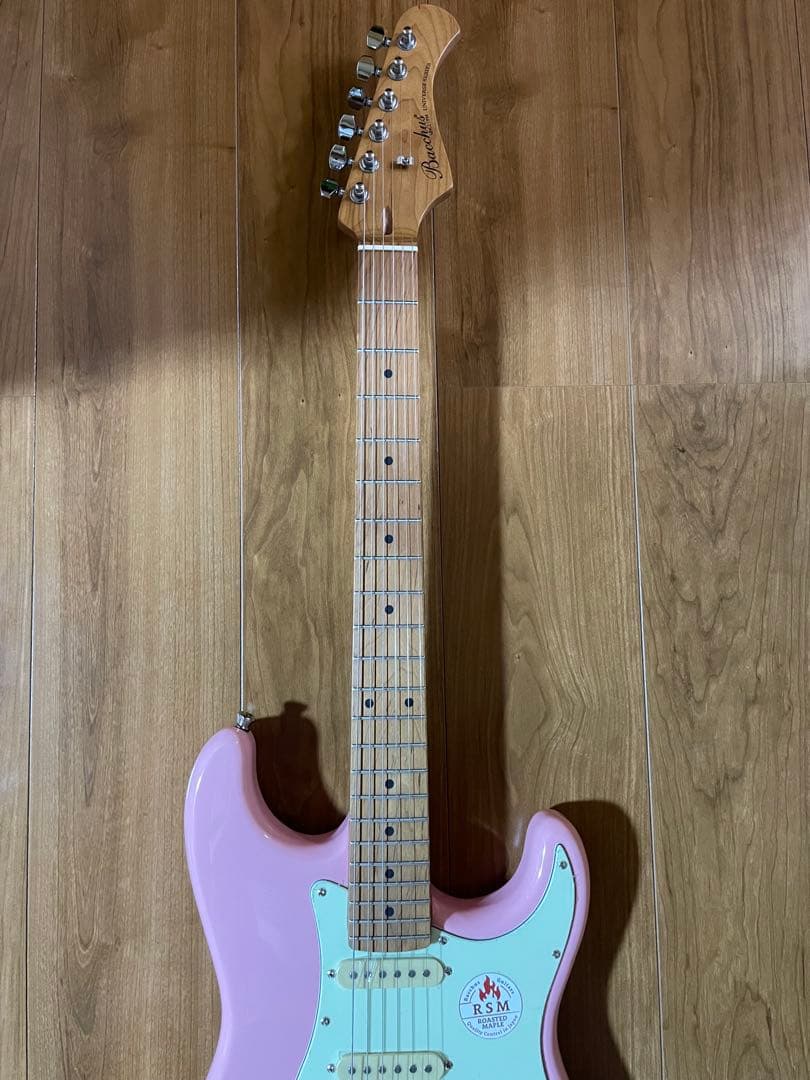 バッカスssh ギターストラトローズテッドメイプルピンク新品未使用品❗️