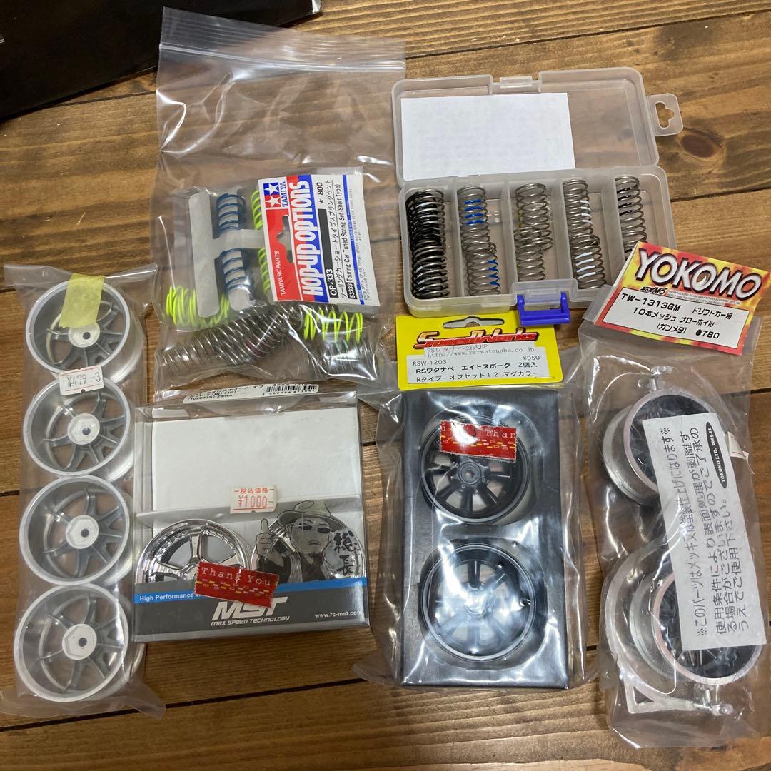 ラジコン　たぶんドリフトシャーシキット　VDFⅡ パーツ付き　ボディ付き