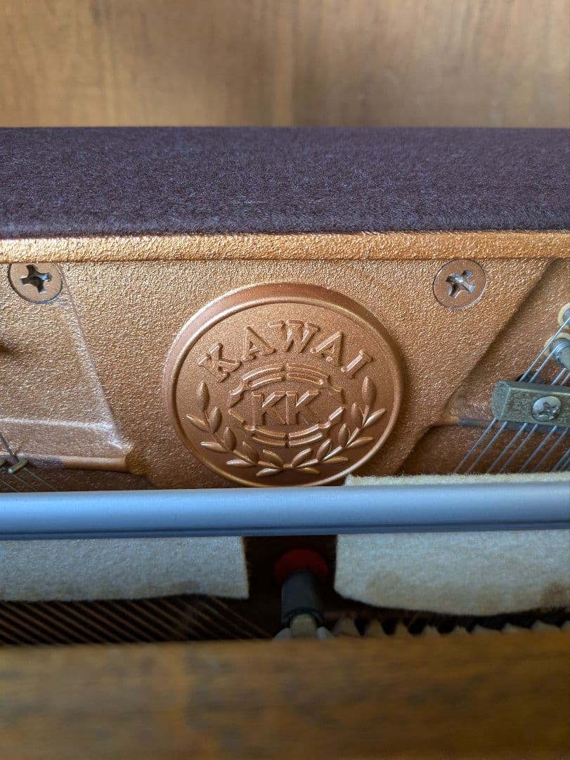 KAWAI　アップライトピアノ　KL-11KF