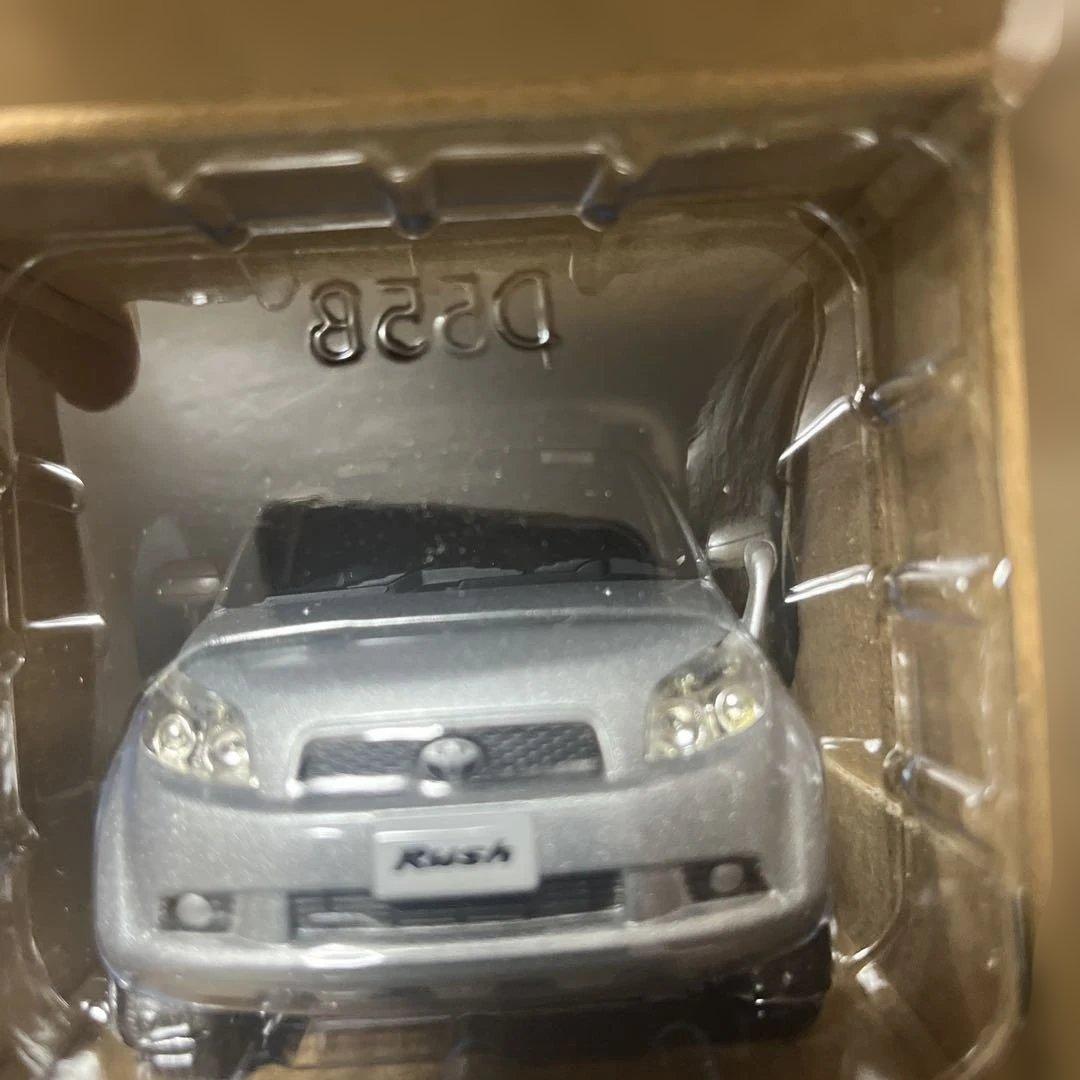 非売品　トヨタ　ラッシュ　カラーサンプル ブライトシルバーメタリック