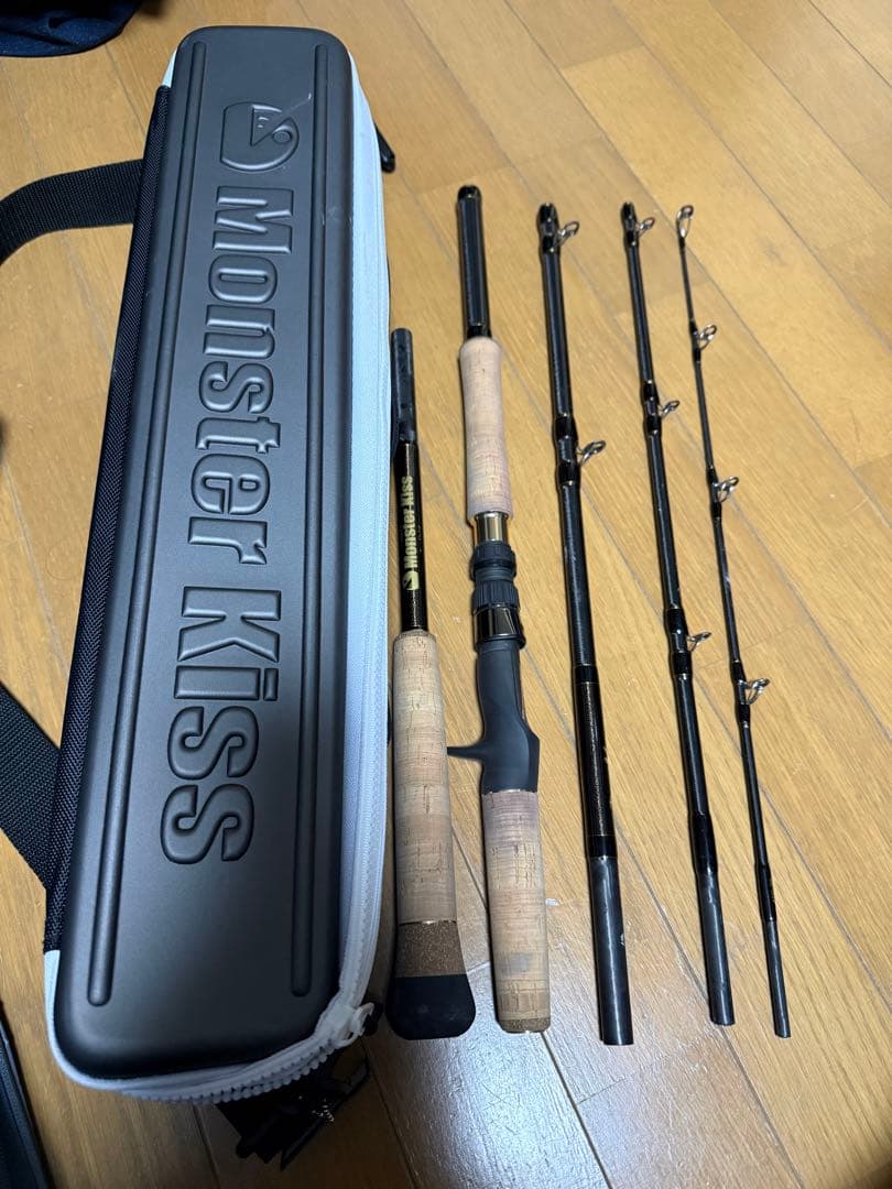 Monster Kiss Dear Monster MX-∞