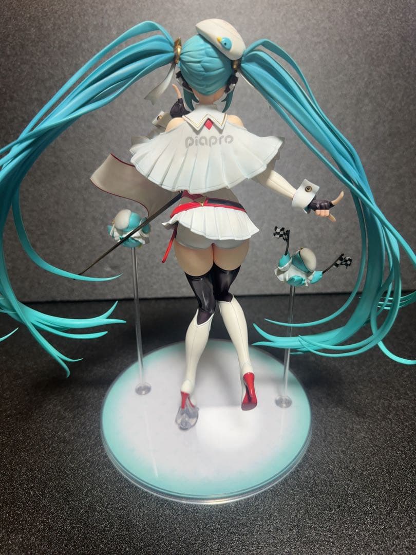 初音ミク レーシングミク2023