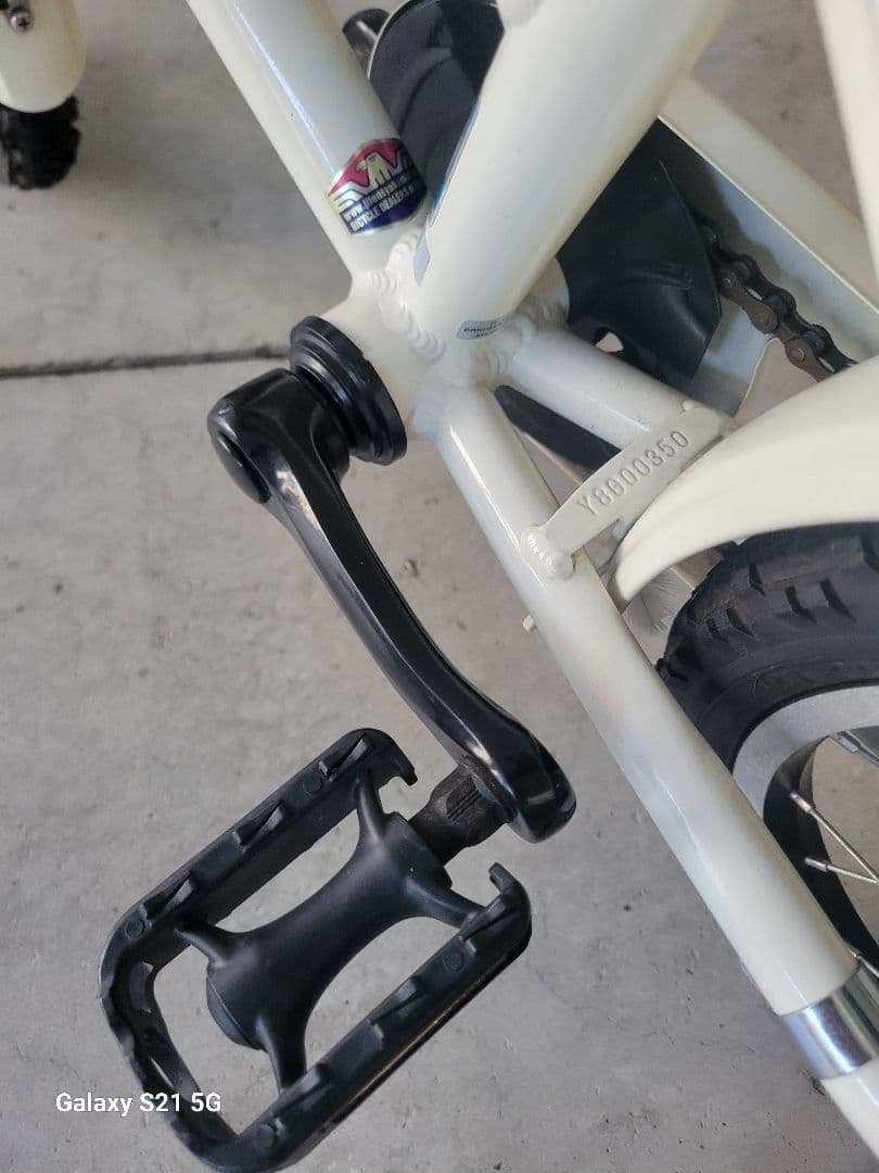 直接手渡し限定❗限界最終値下げ❗ HYDEE 子供用自転車 16インチ 補助輪付