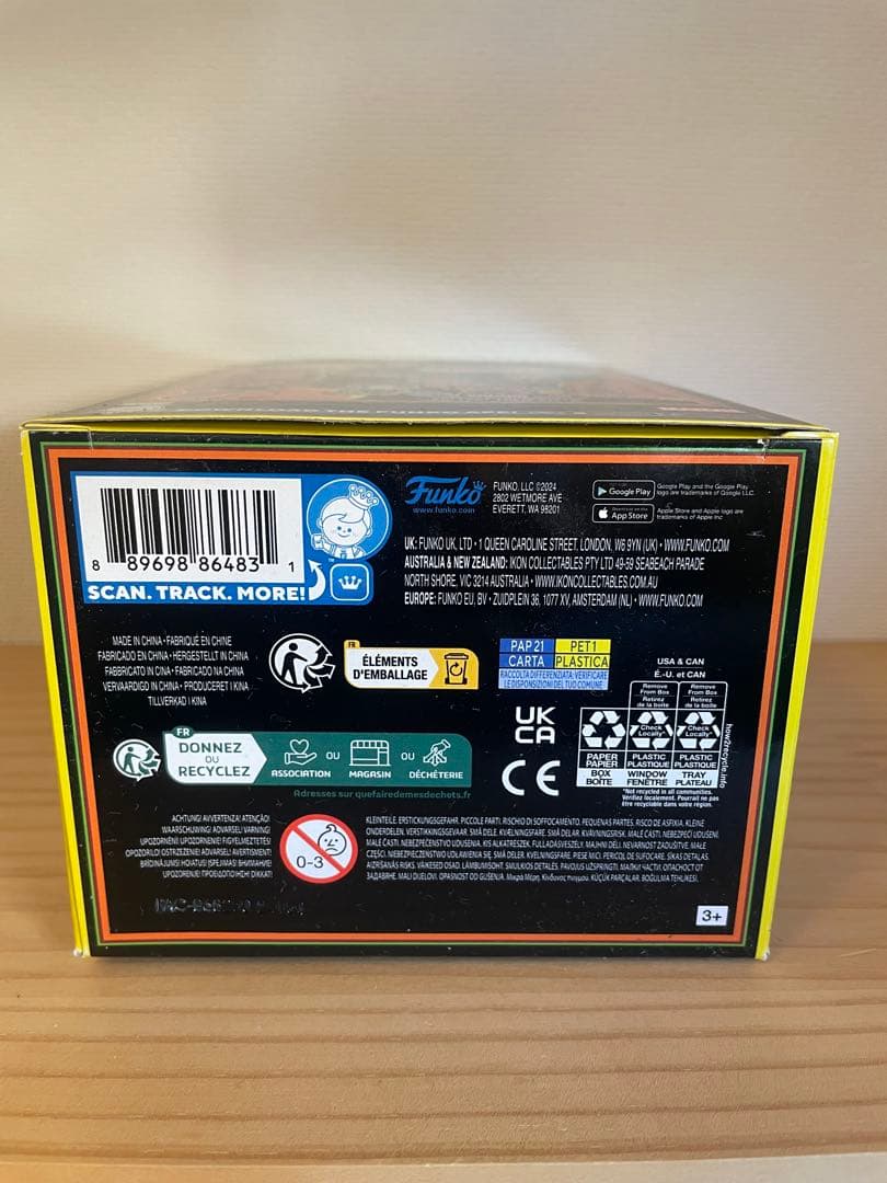 funko pop スパイダーマン black light 復刻版