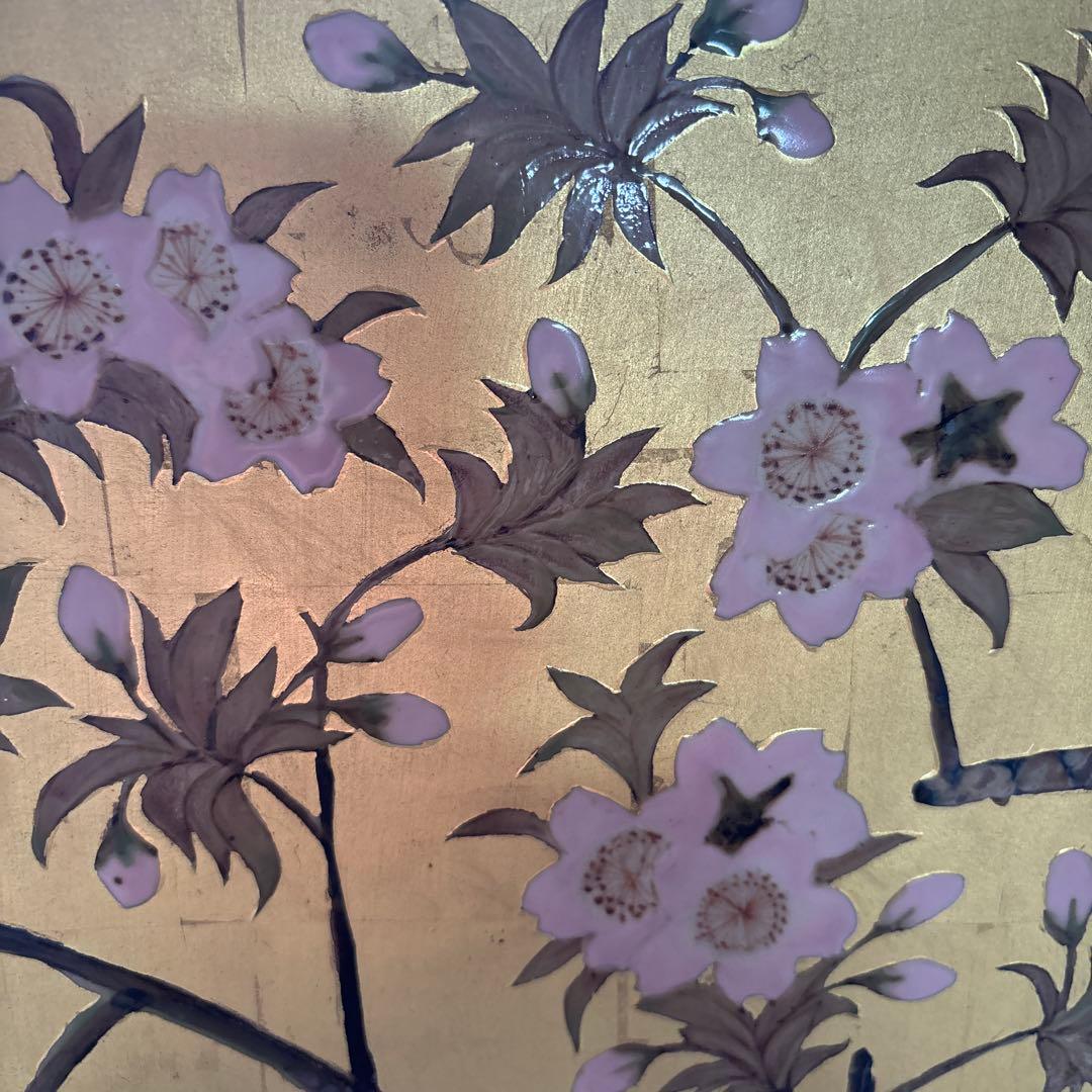 有田焼琥山窯主小野達郎作金欄手飾り『桜』木製皿立てつき桜の花 金色 陶器プレート