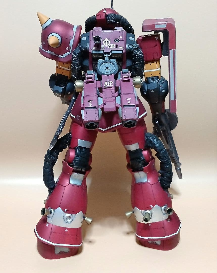 【ジャンク】ガンダム　ザク　プラモデル　組み立て品　大きめガンプラ