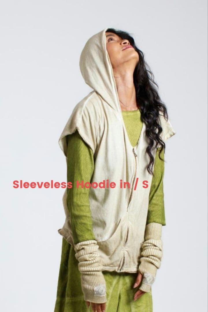 SALSATION WEAR　スリーブレスフーディ