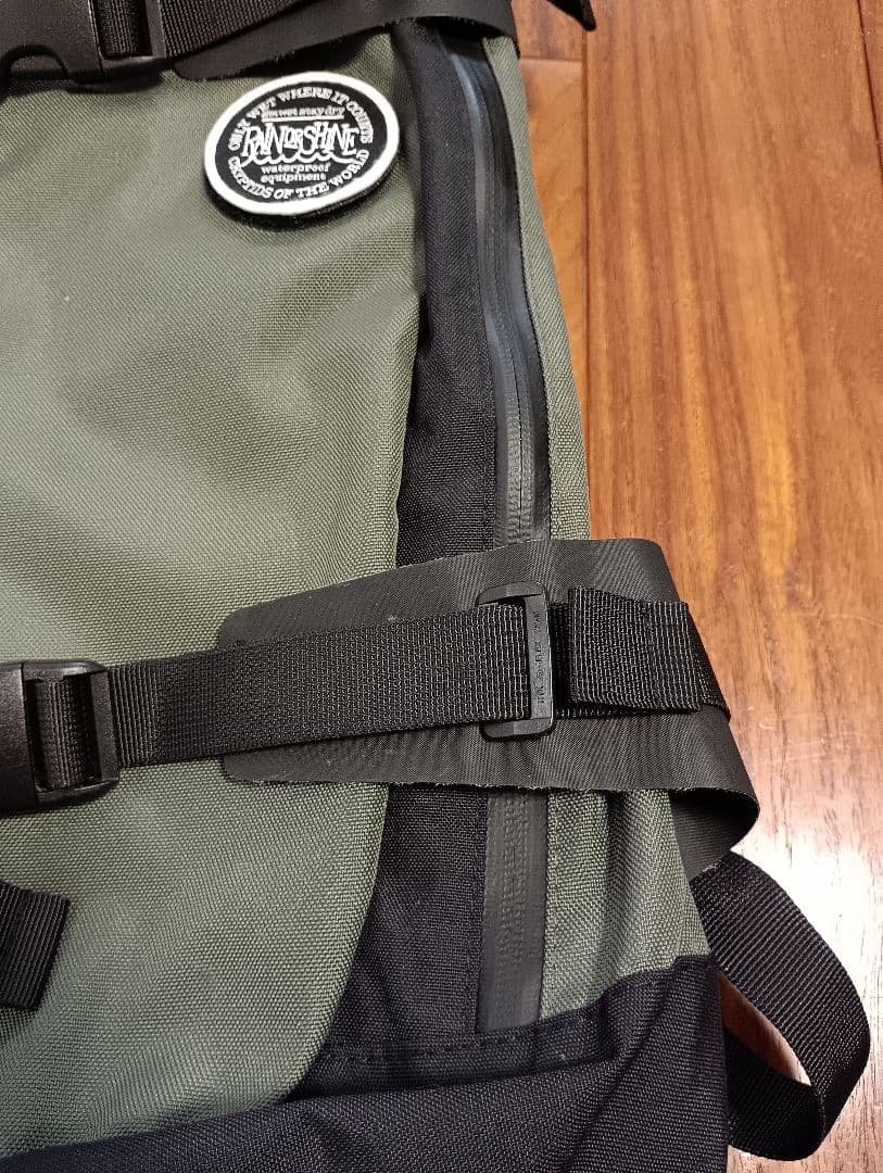 美品 RAIN or SHINE レインオアシャイン　バックパック13L