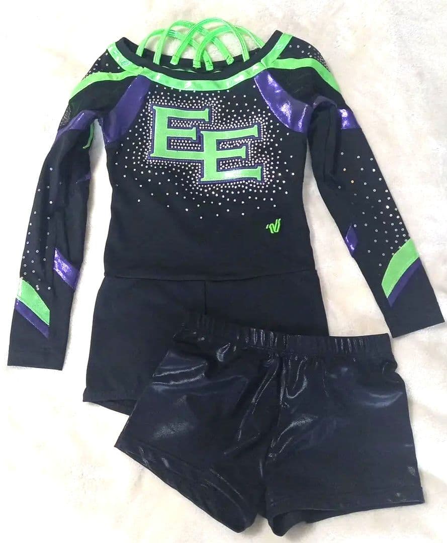 チアリーディング ウェア 長袖 ショーツ付き