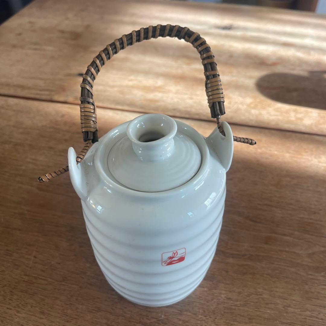 熱燗用のトンボマークの陶器