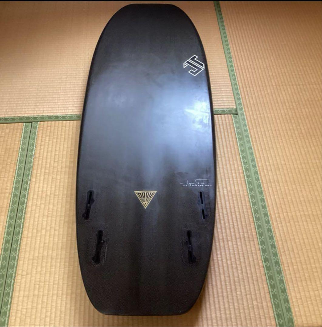 ダークアーツサーフボード　JTサーフボード　カーボンサーフボード　コフィン