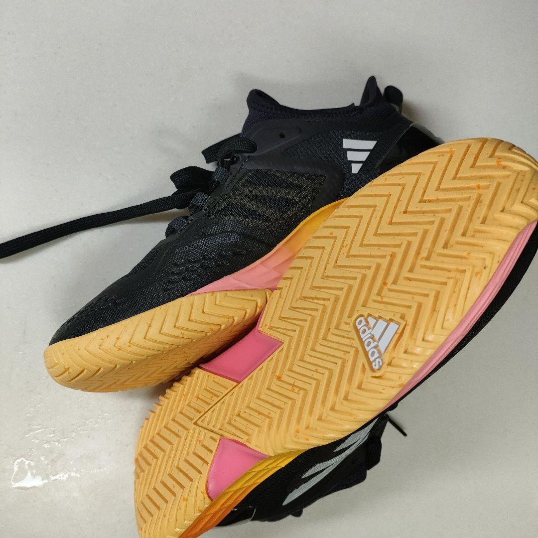 新品adidas テニスシューズ 25.5　ブラック/オレンジ ハードコート推奨