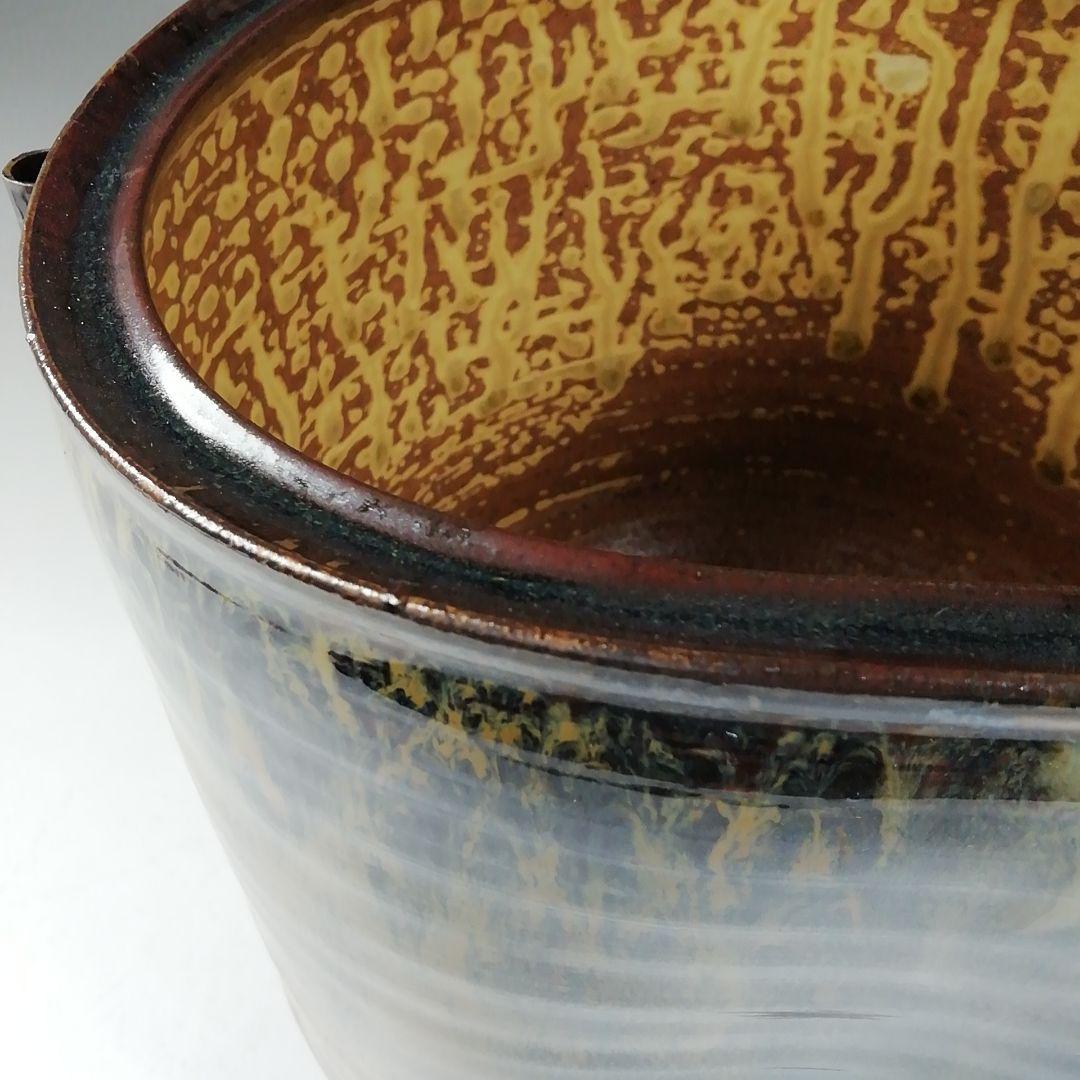 Ｔ８９１　水指　『高取焼』『掛分管耳　水指』『亀井楽山 造』　共箱　茶道具