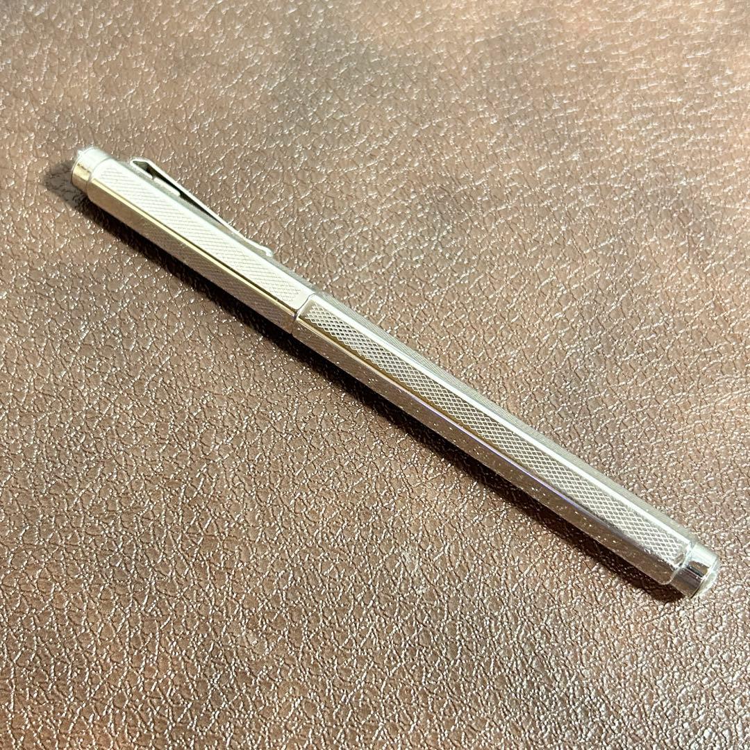 CARAN D'ACHE 万年筆 エクリドール シェブロン シルバー レトロ