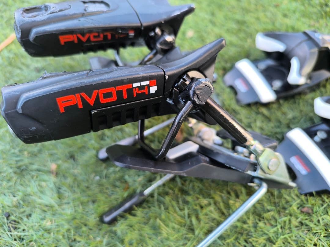 LOOK Pivot 14 ビンディング P14 ルック モーグル